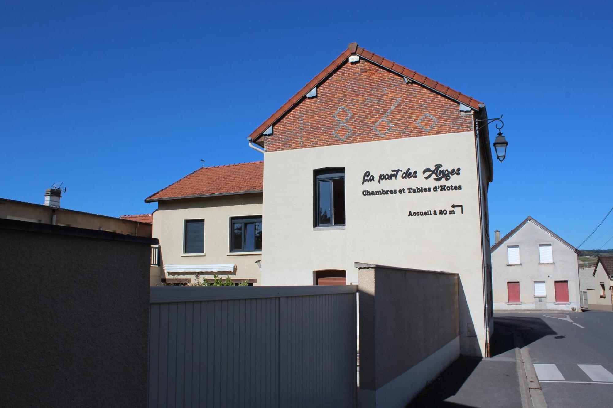 La Part Des Anges Hotel Mardeuil Exterior photo