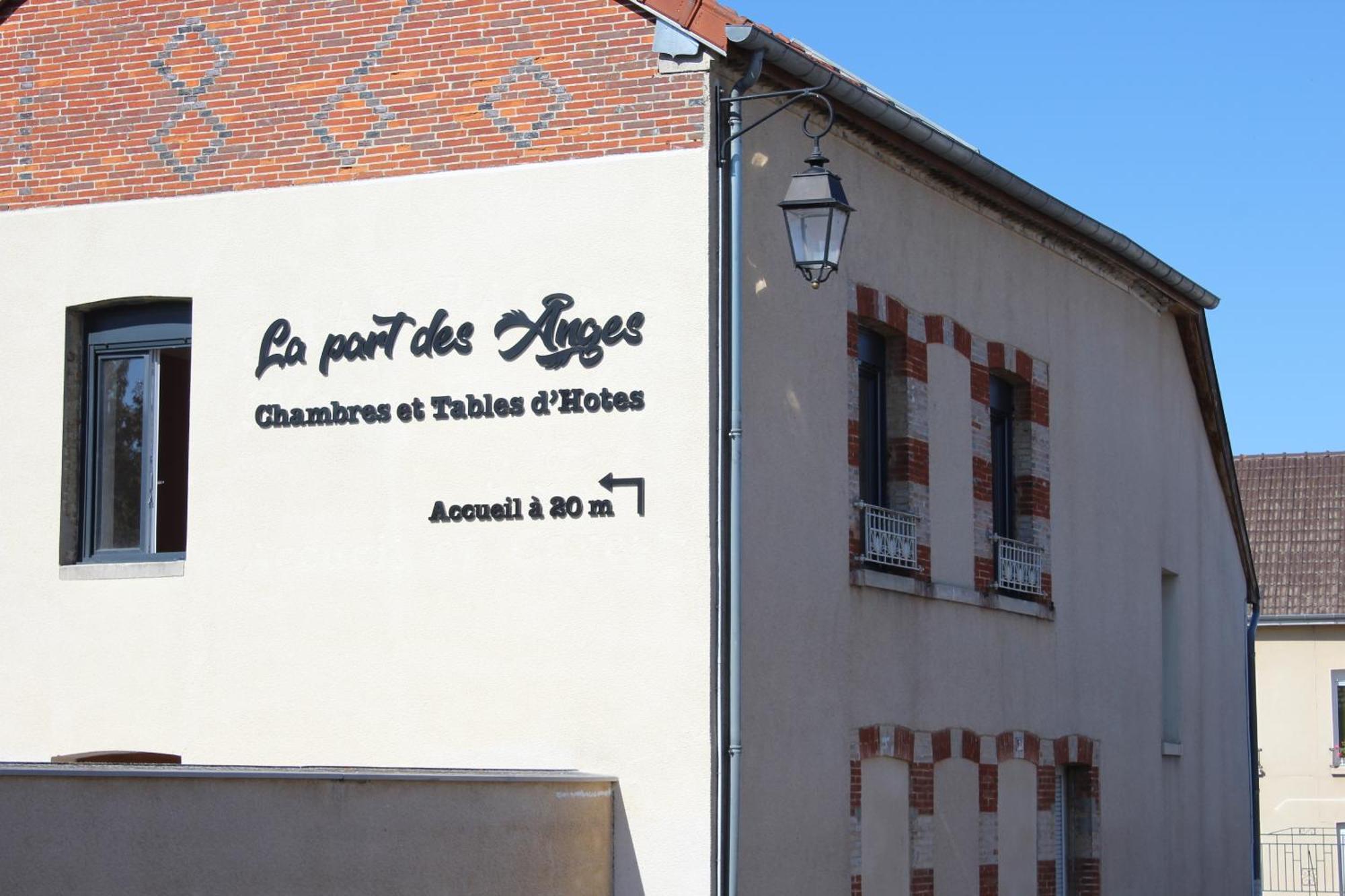 La Part Des Anges Hotel Mardeuil Exterior photo